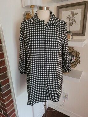 Chicos Black and White Checkered Women's  Swing Coat Jaxket with Collar